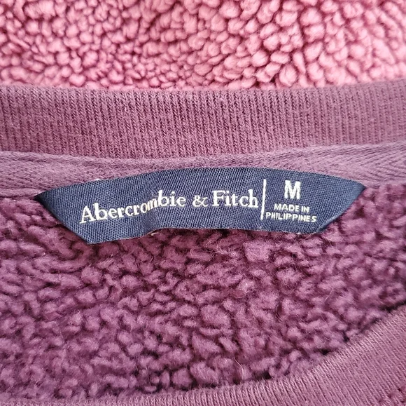 A&FITCH | Women's purple chevron color block faux-fur pullover sweater. Size M. - Picture 4 of 6